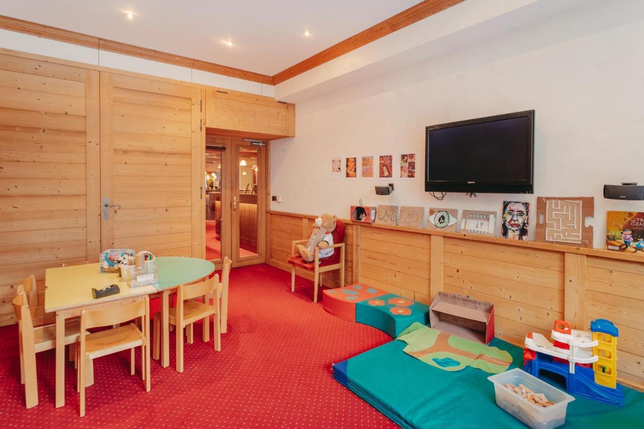 Hotel Christiania วาลดีแซร์ ภายนอก รูปภาพ