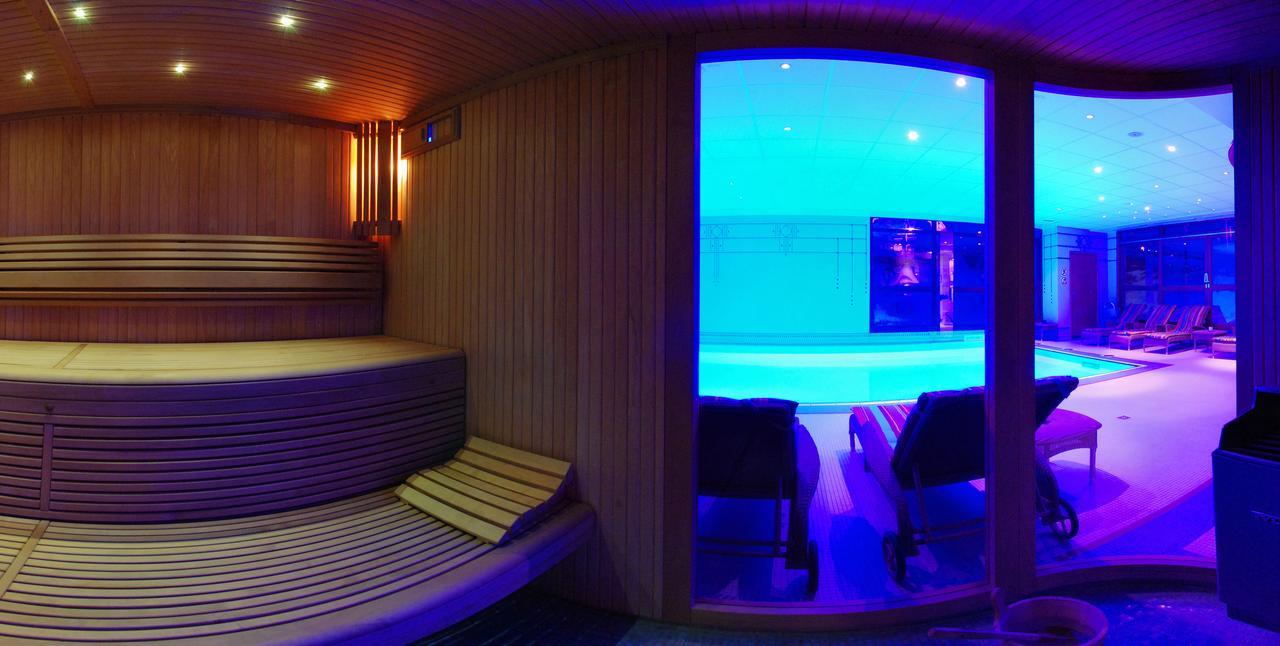 Hotel Christiania วาลดีแซร์ ภายนอก รูปภาพ